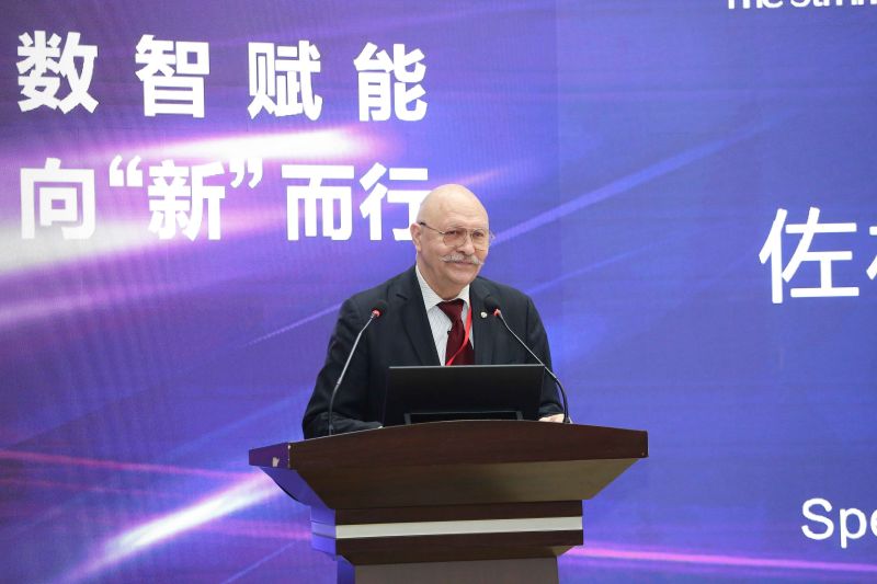 佐林致辞.jpg 佐林致辞.jpg